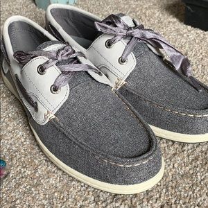 NWOT Sperry boat shoes